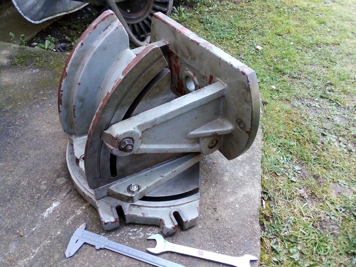 Naklápěcí natáčecí přípravek pod svěrák na fézku. 72kg - 4