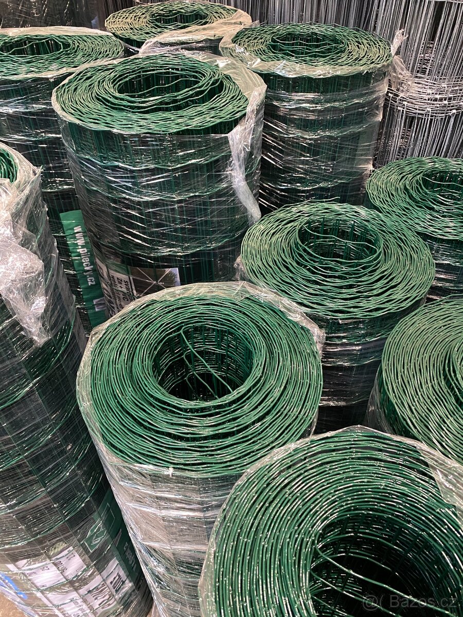 Svařované poplastované pletivo - 4