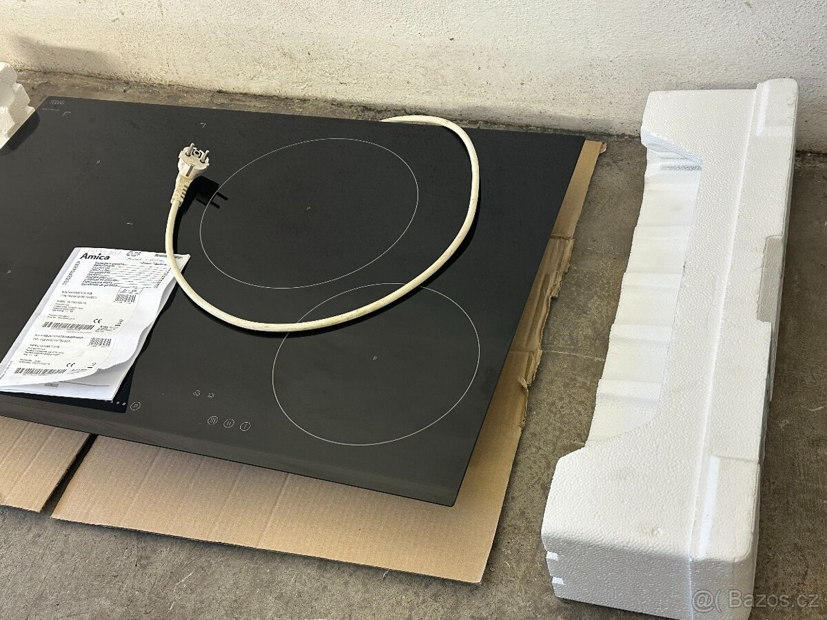 vestavná indukční deska AMICA - větší rozměry 77 x 52 - 4