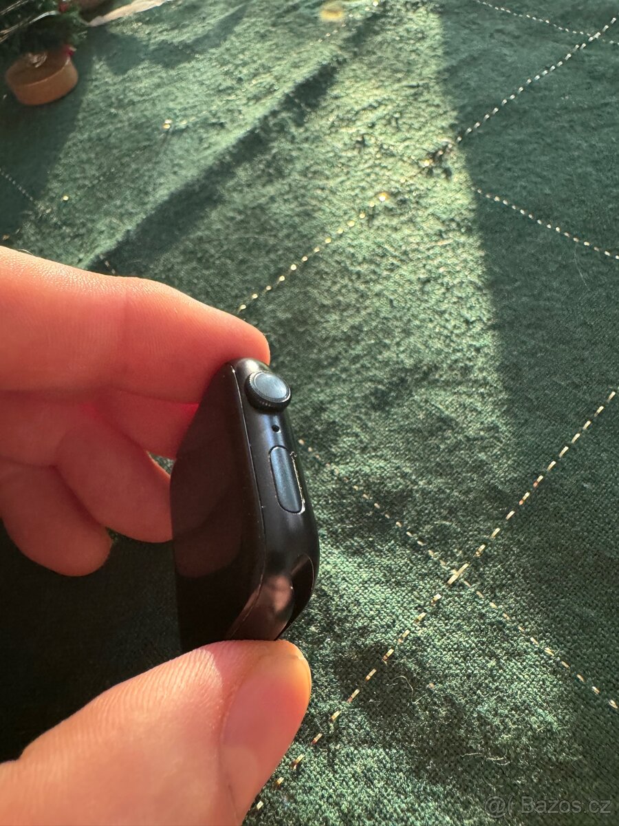 Apple Watch 8 45mm - 4