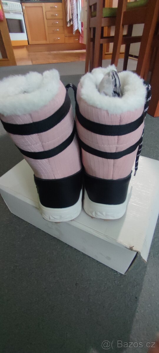 Dětská nová zimní obuv -směhule, vel. 36 - 4
