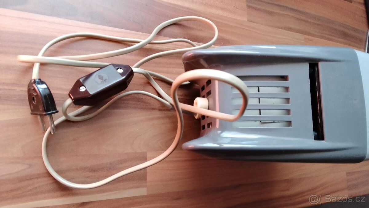 Promítačka diapozitivů 5x5 cm - 4