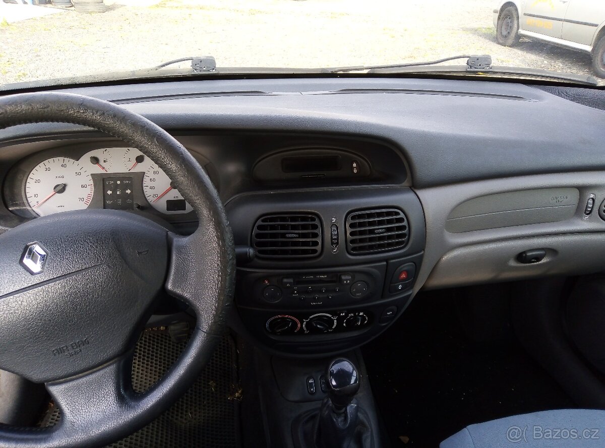 Renault Megane cabrio na ND r.v. 2006 - 4