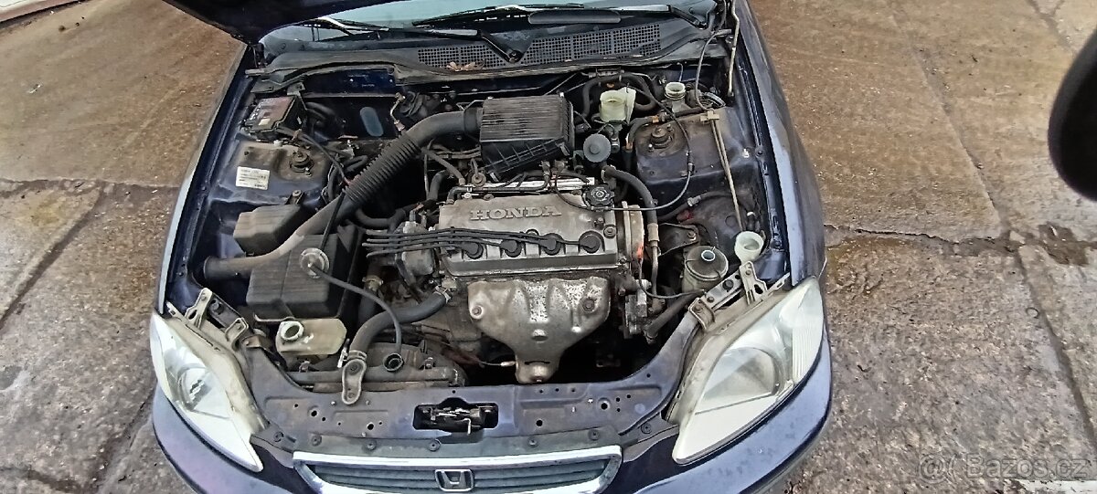 Honda Civic - 4