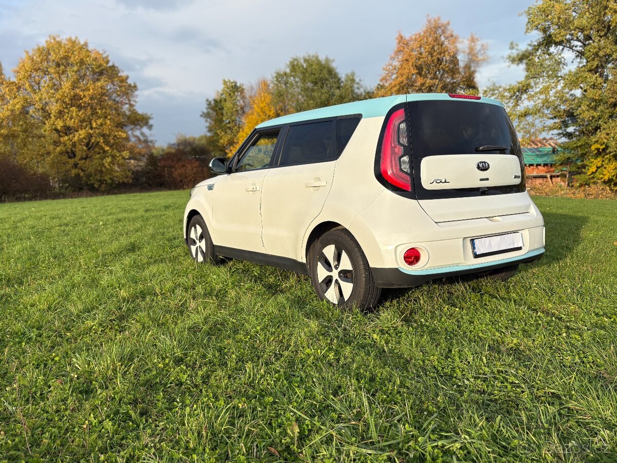 Prodám Kia SOUL elektro - 4
