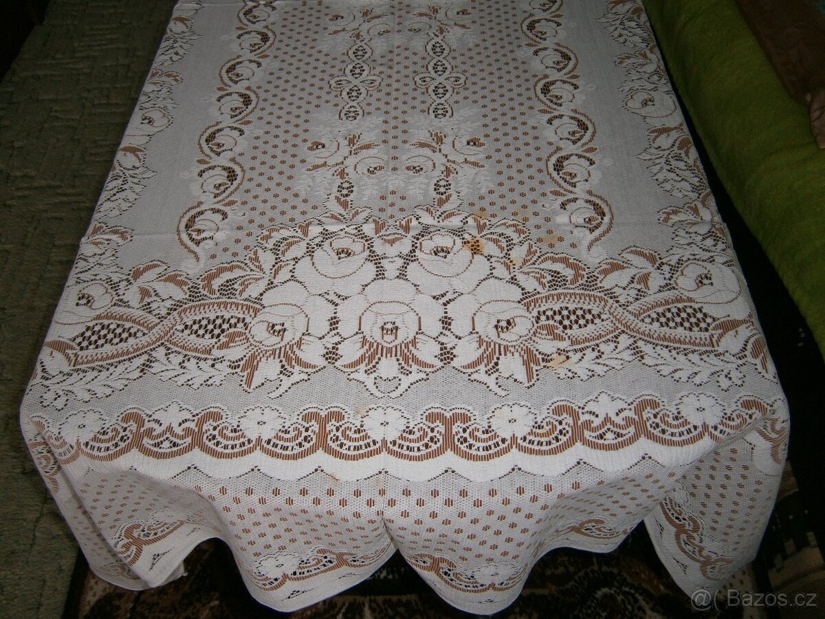 Krajkový ubrus - 4