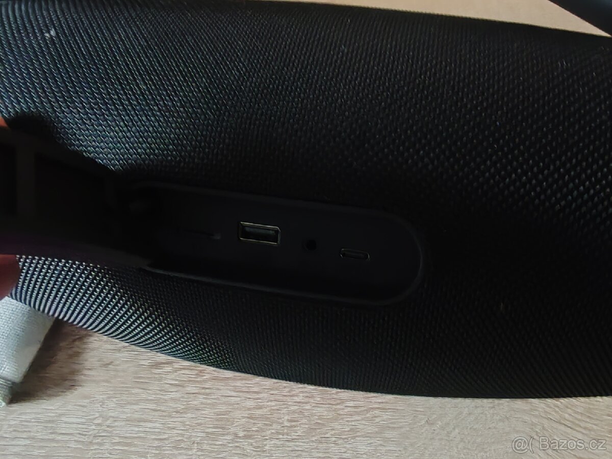 Prodám Bluetooth reproduktor - 4