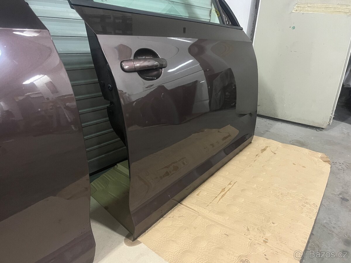 Škoda Rapid Spaceback 2017 Dveře LF8Z - 4