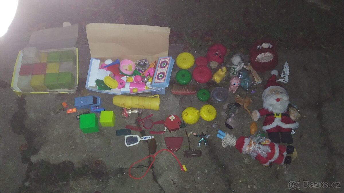 Staré hračky elektro a nábytek - 4