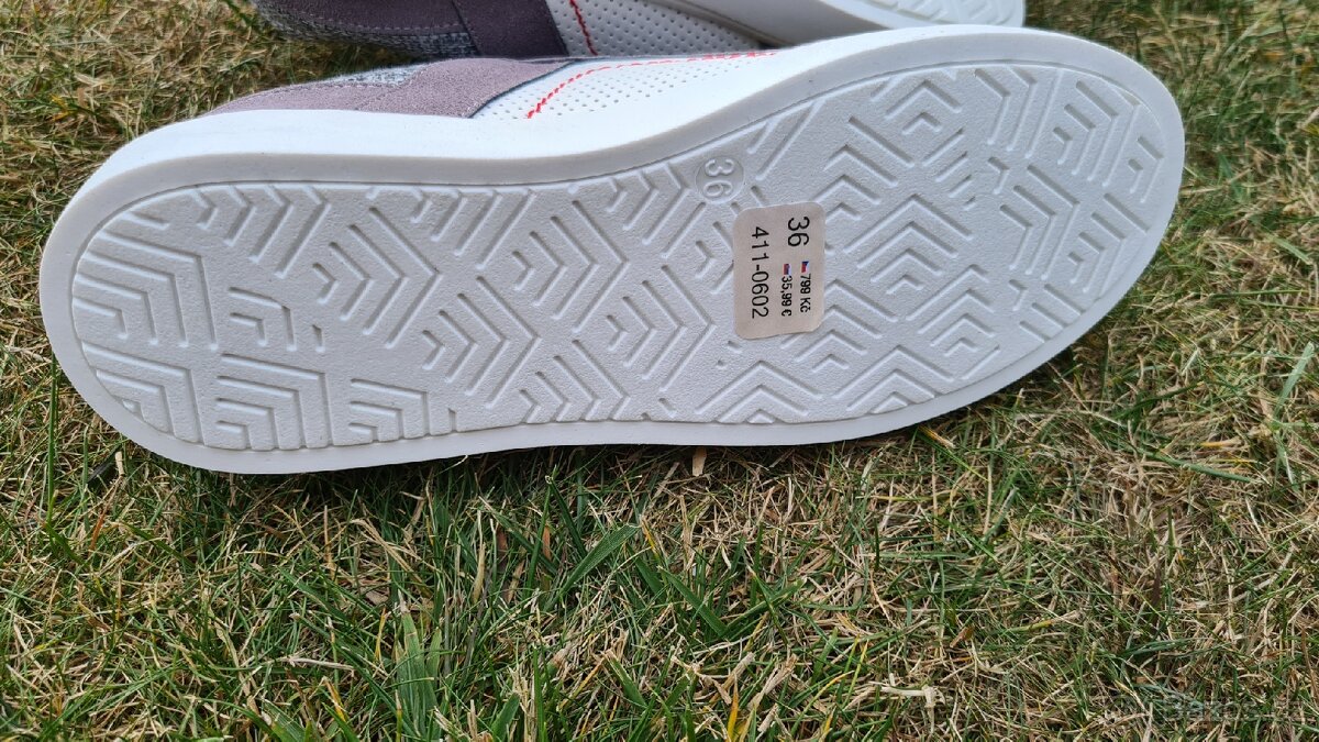 Tenisky vel.36 zn. Baťa NOVÉ - 4