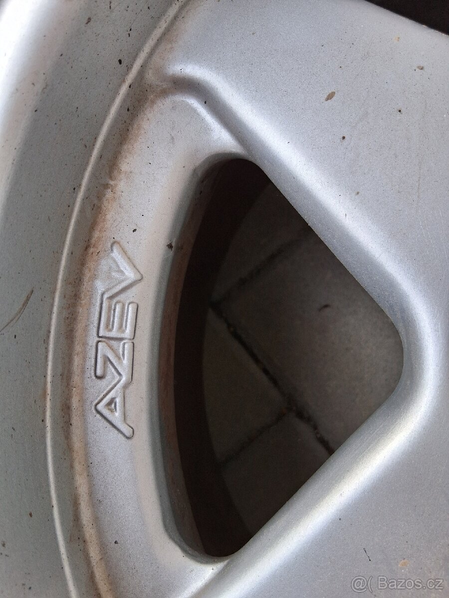 Azev 4x100 - 4