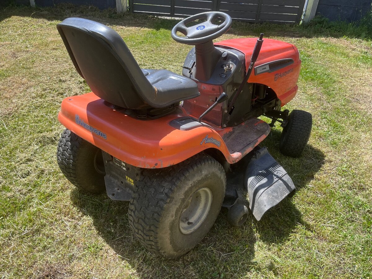 Zahradní traktor Husqvarna YTH 160 - 4