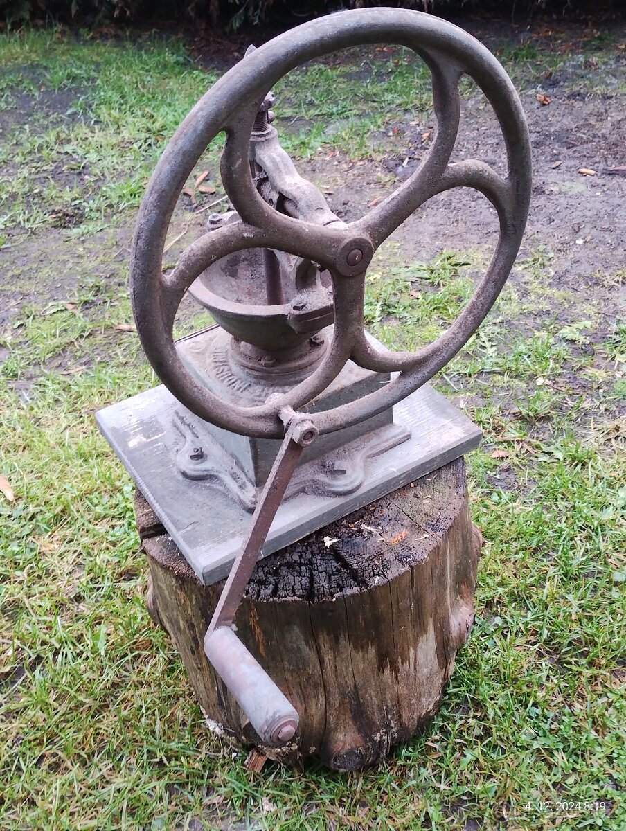 Kupecky mlynek na kavu velký - 4