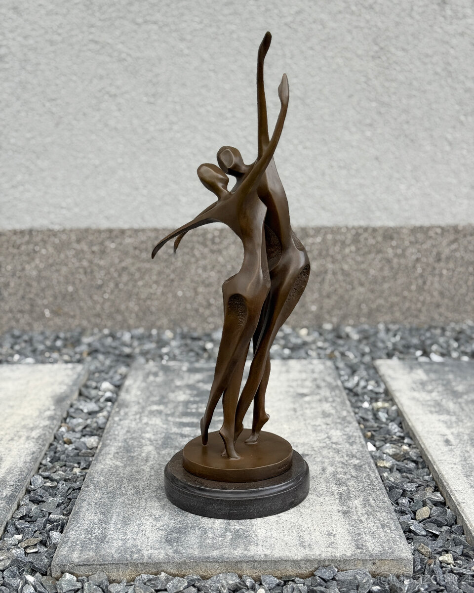 Bronzová socha Tančící pár moderní umělecká dekorace a dárek - 4