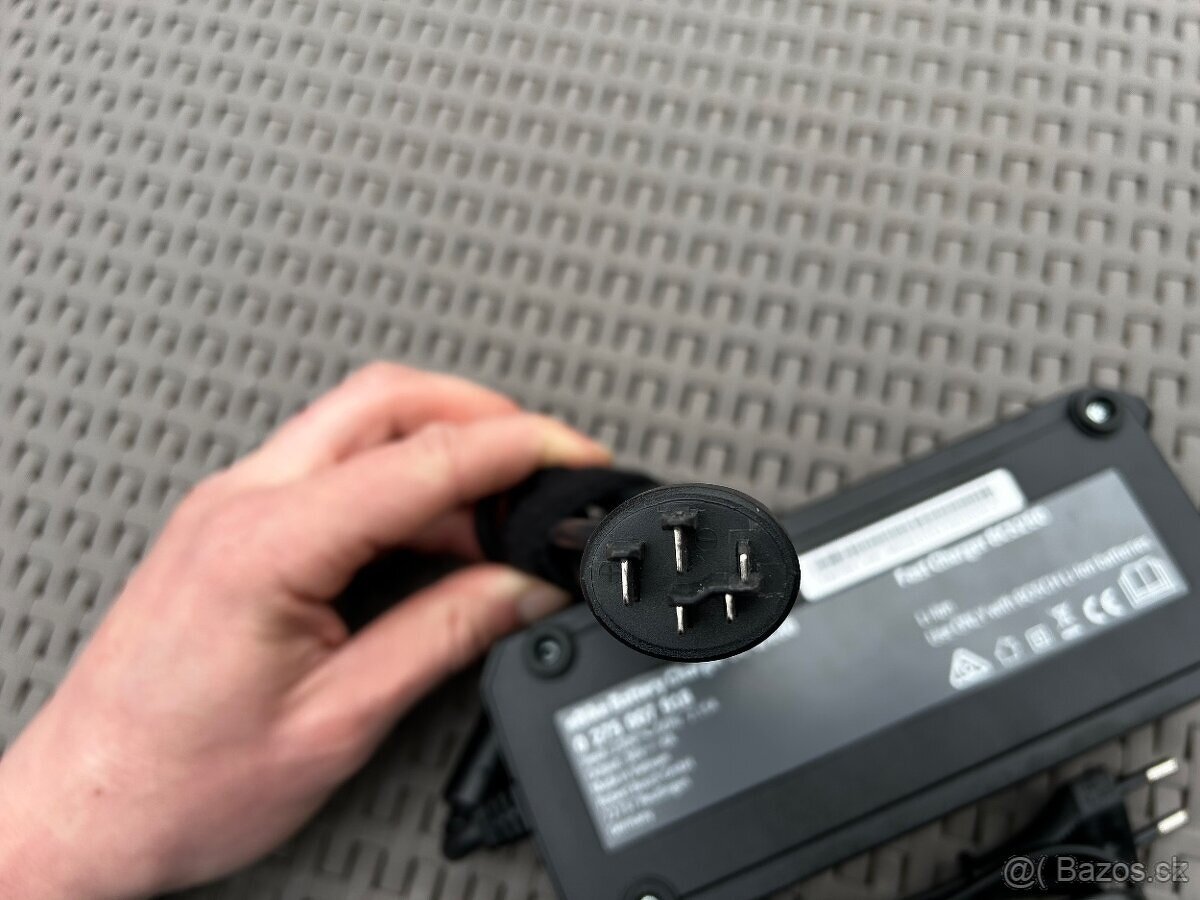 Rýchlonabíječka Bosch 6A Standard - 4