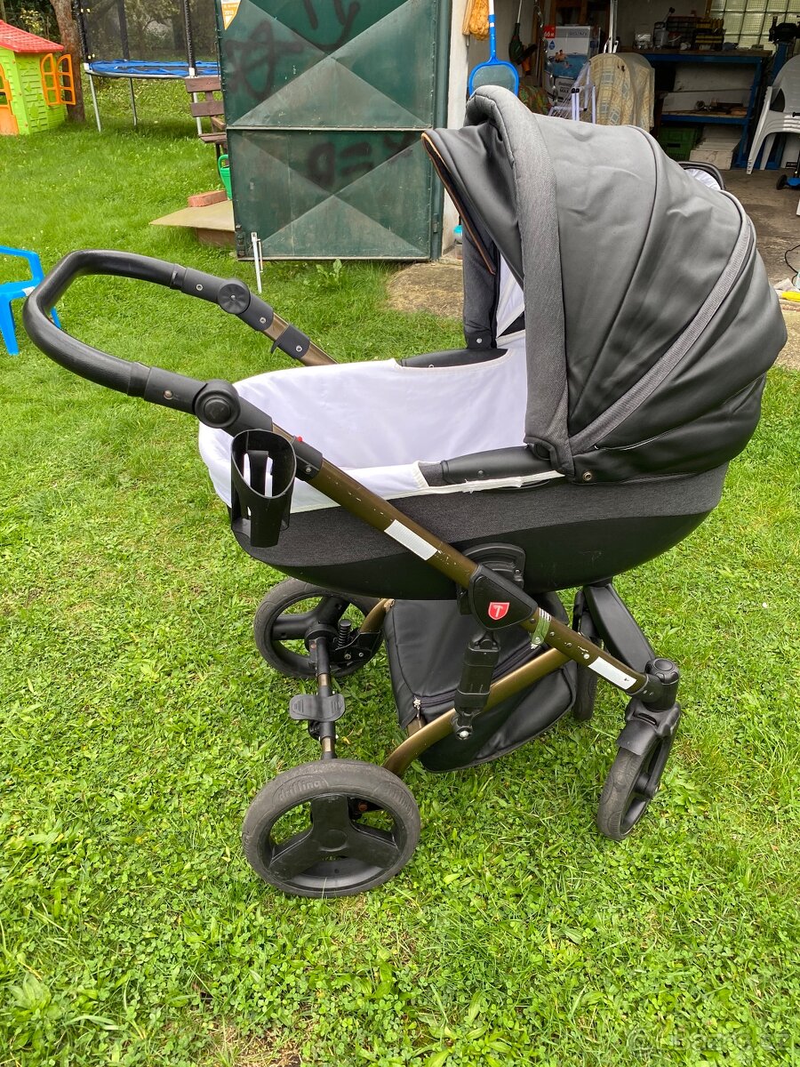 Kočárek Tudore - 4