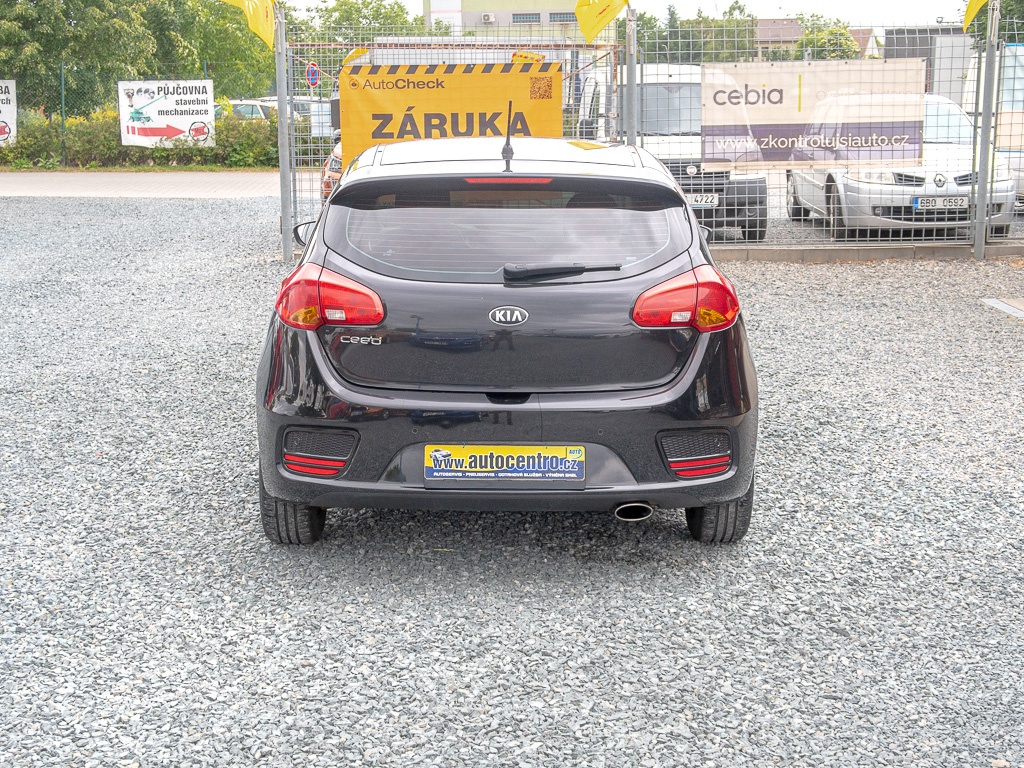Kia Ceed ČR 10/17 1.4i 16V 74KW 59tkm - 4
