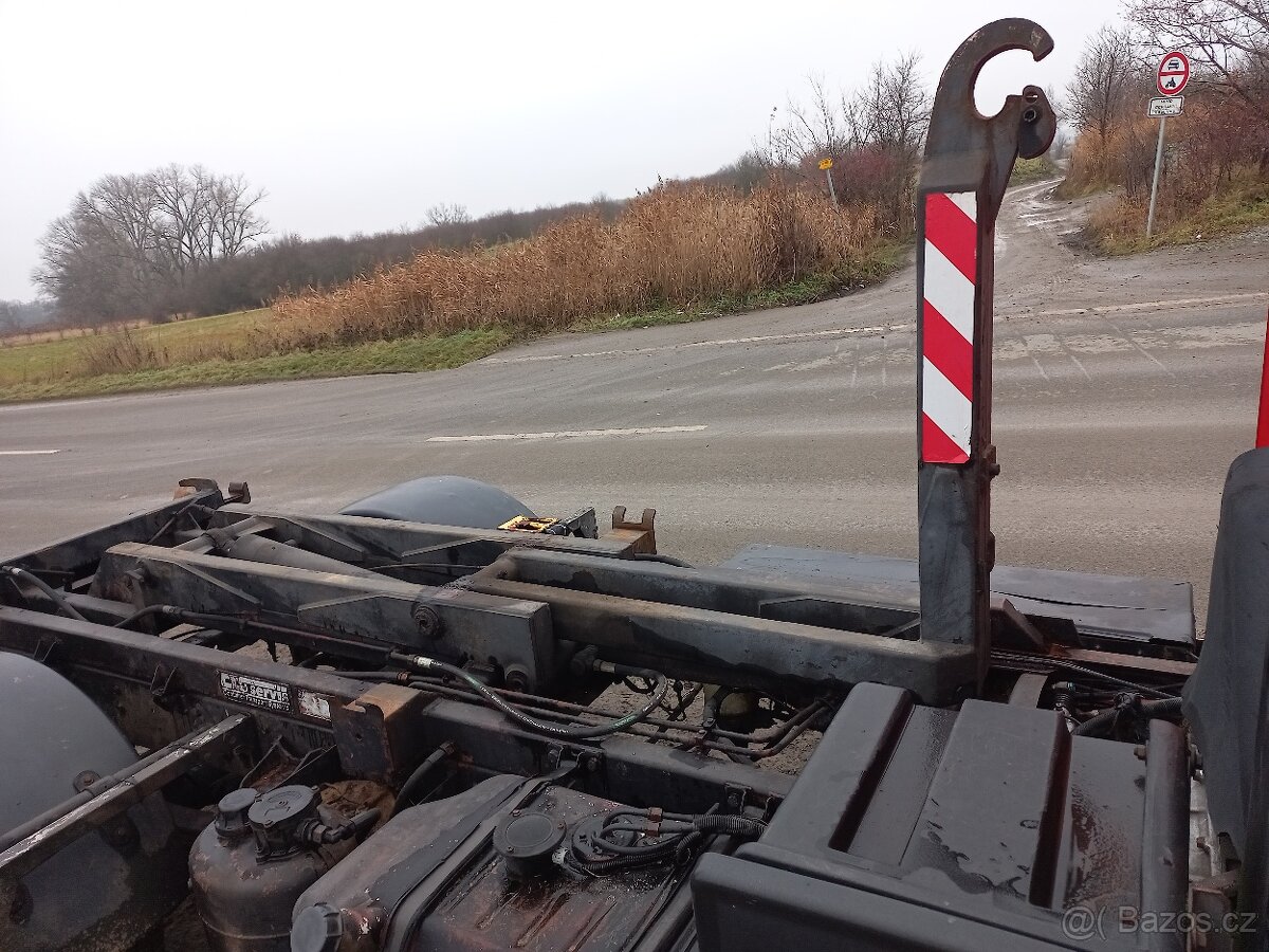 Avia D 75 , hákový nosič kontejneru - 4