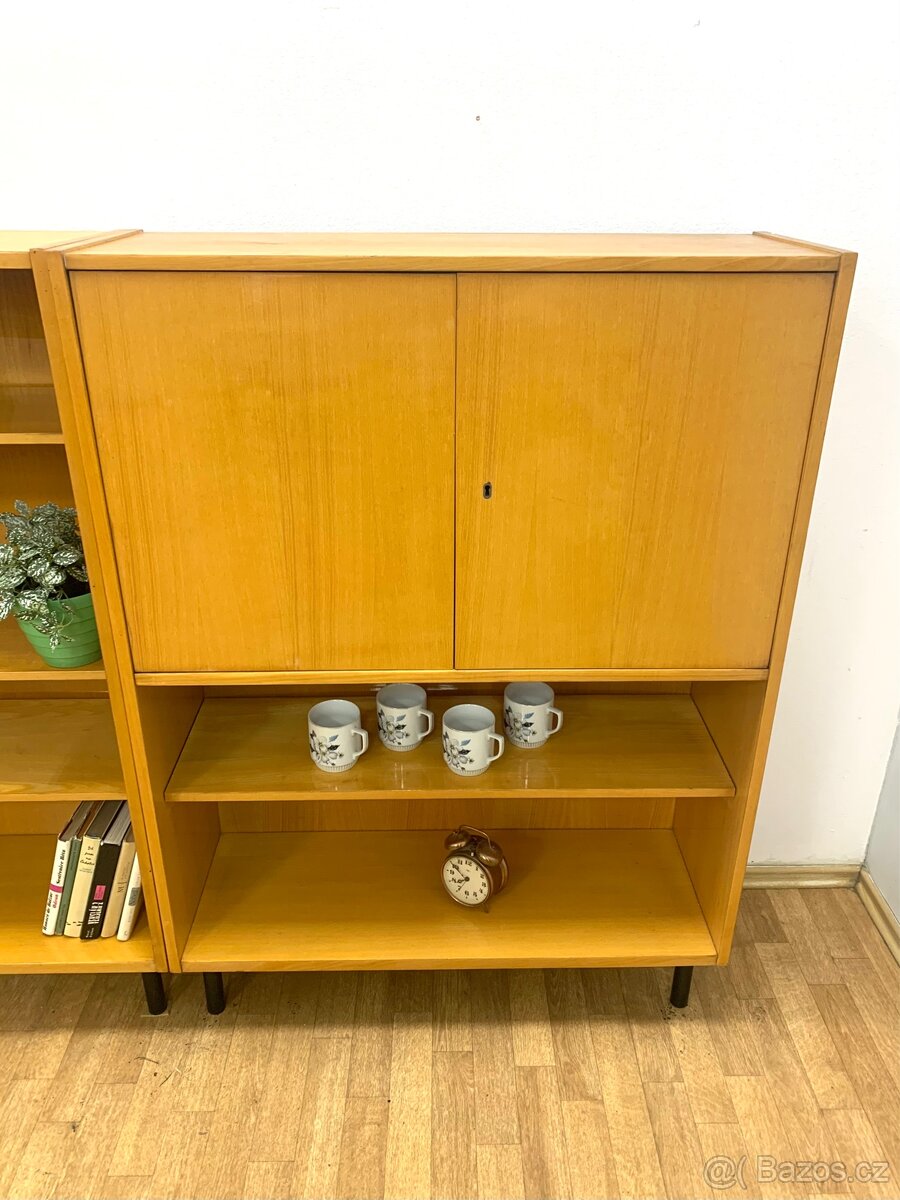 Retro knihovny 60. léta - 4