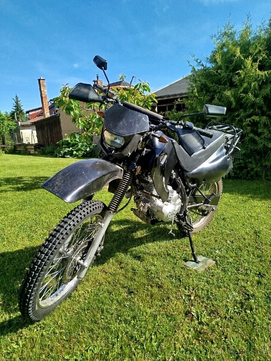 Prodám motorku enduro 125ccm PO STK