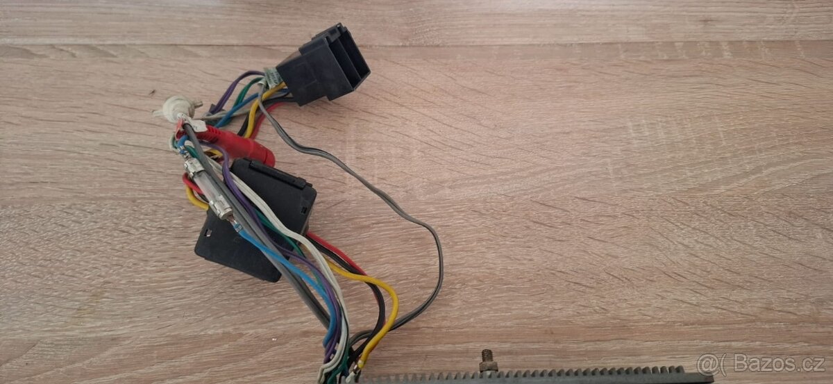 Autorádio na CD Logik - 4