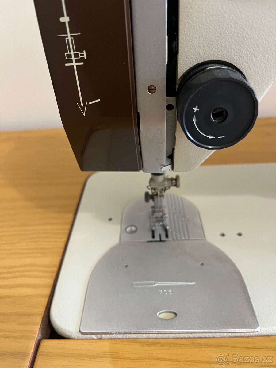 Šicí stroj Veritas - 4
