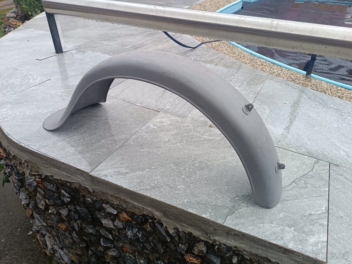 Blatník BMW - 4