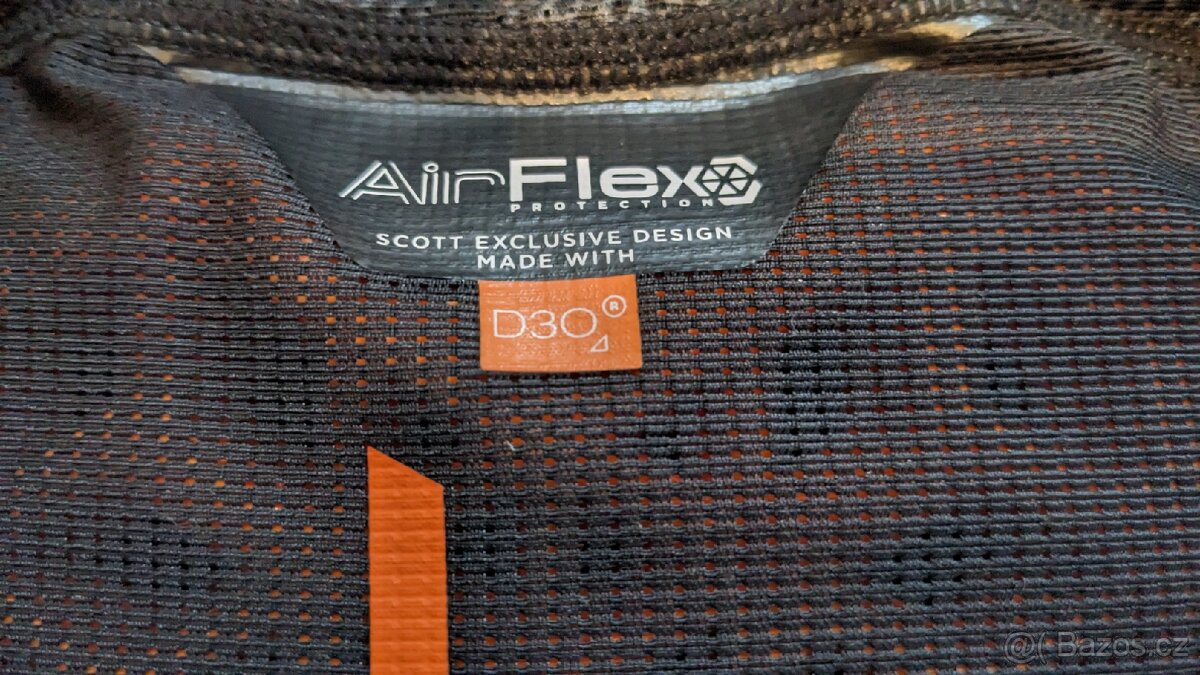 Prodám dětský páteřák velikost S - 4