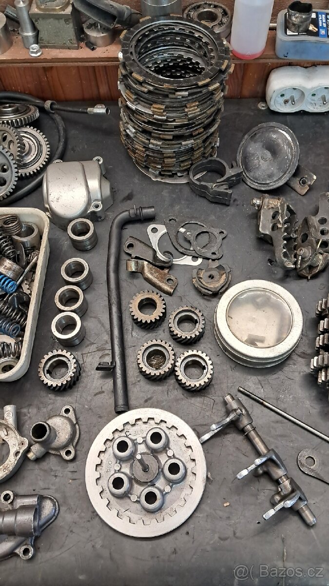 Yamaha DT 125 R RE X díly #3 - 4