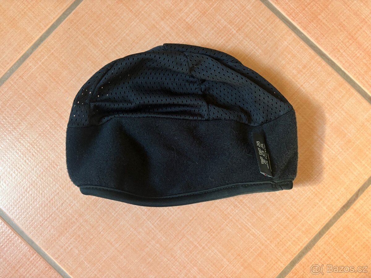 Čabraky, třásně, čepice pod helmu - 4