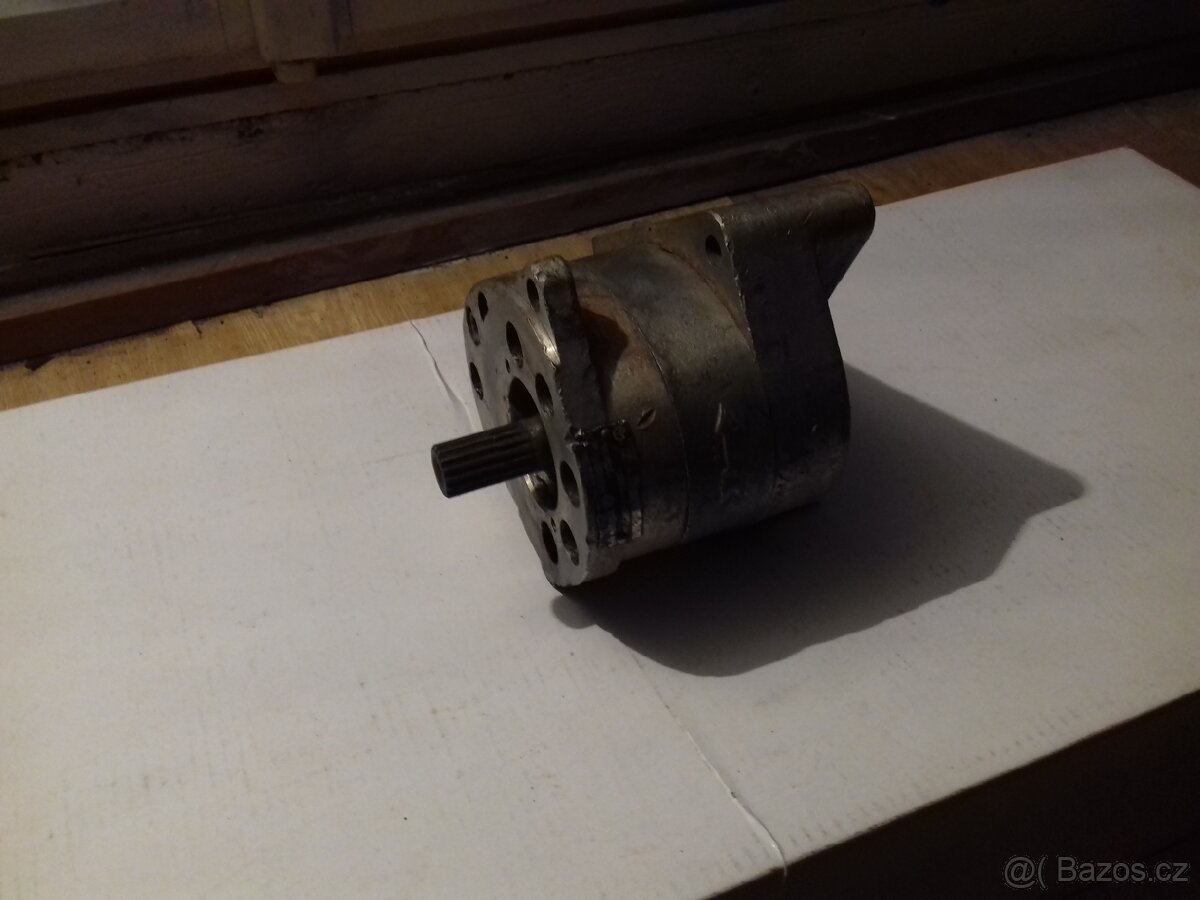 Hydraulické čerpadlo Zetor - 4