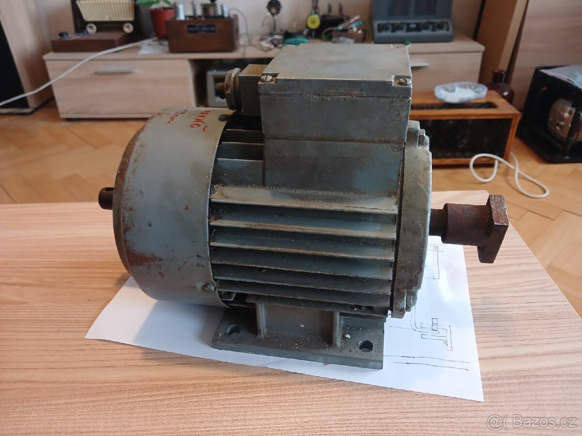 Elektromotor MEZ 750W - 4
