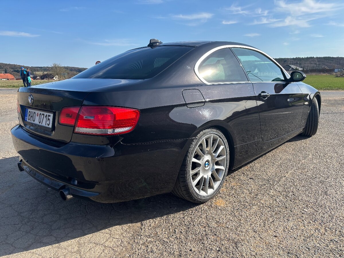 BMW 335i , e92 - individual , 2009 -Sleva - 4