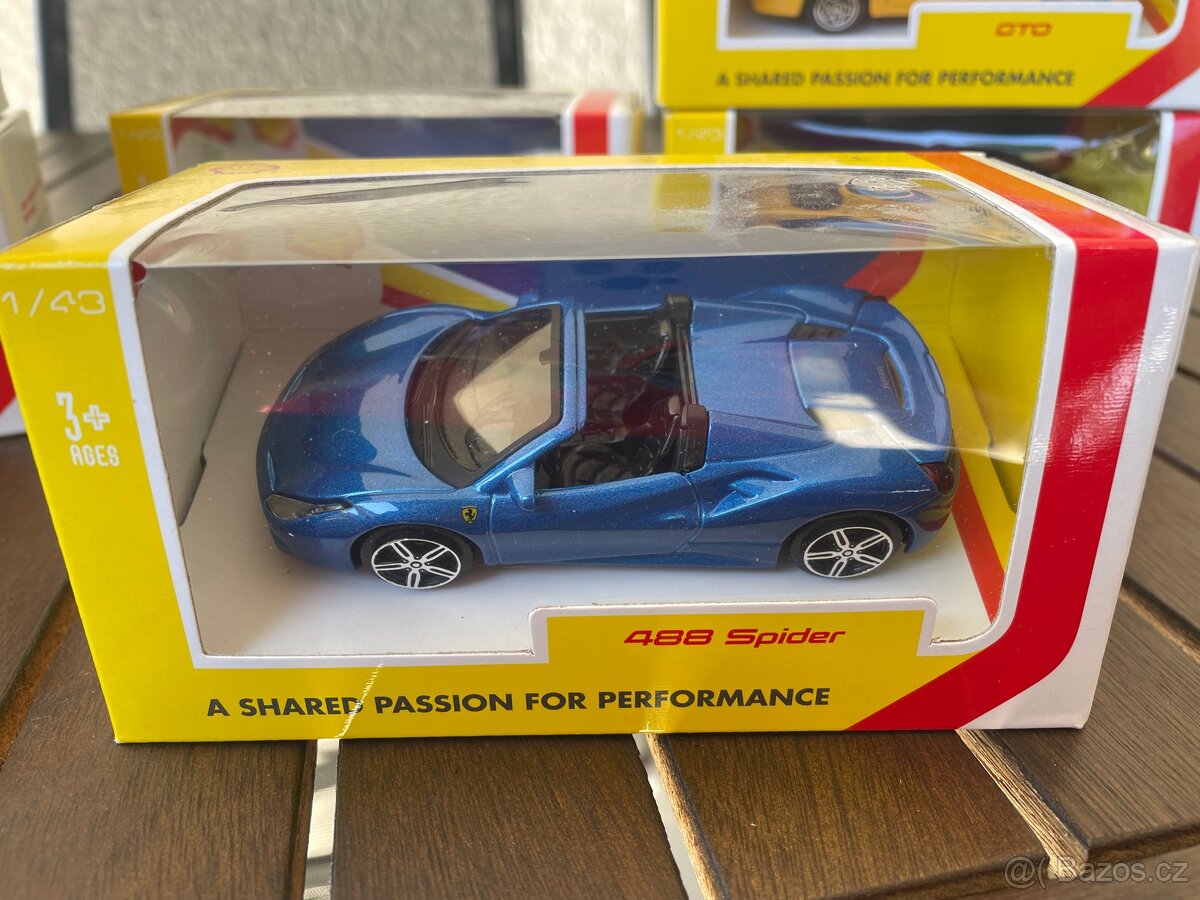 Modely Bburago Ferrari 1:43 - 4