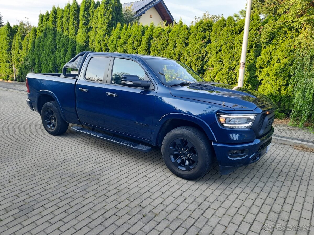 Dodge RAM rv 2020 5.7 Hemi 4x4 novy model LATARAMIE