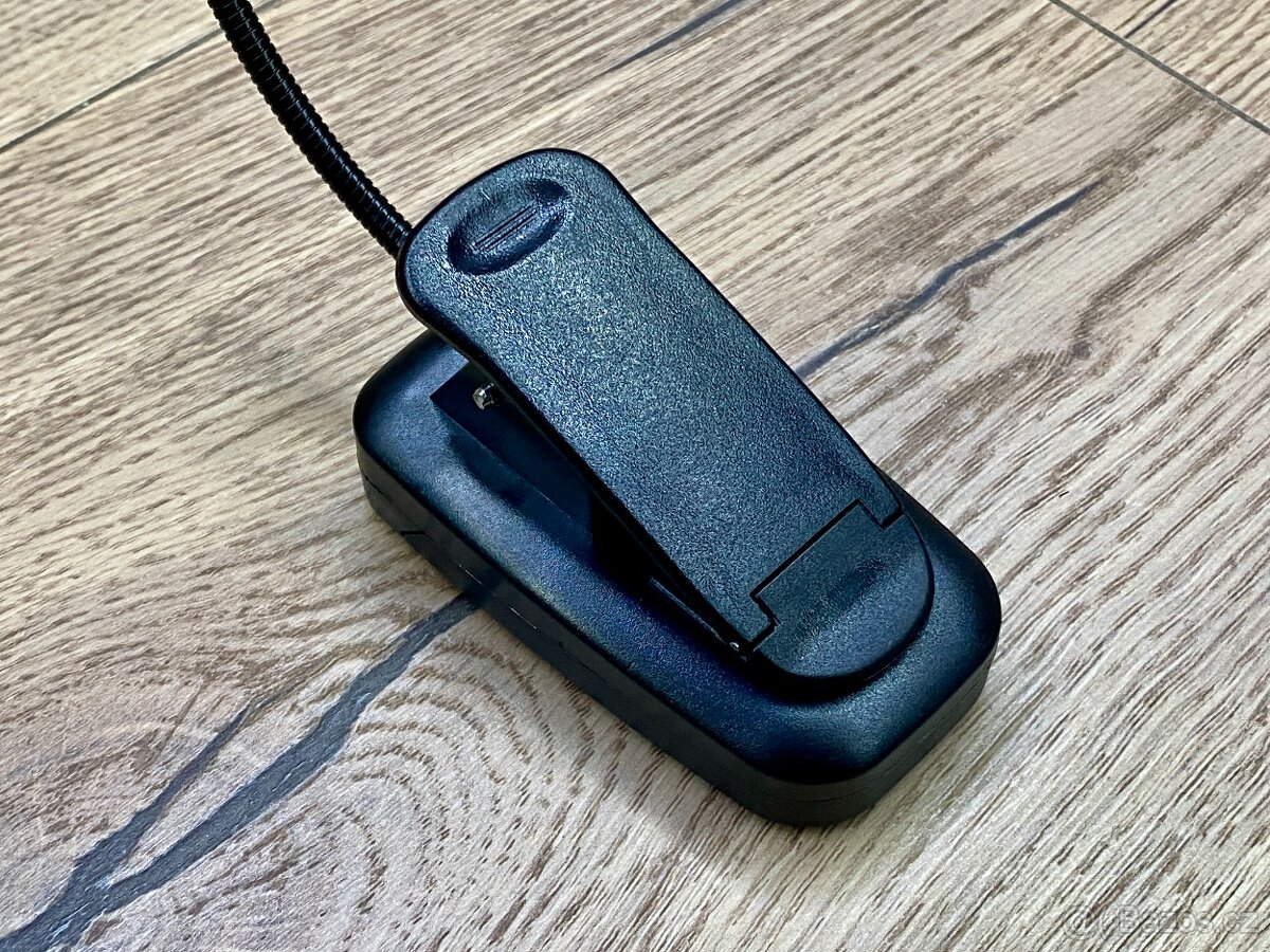 Mini LED stolní lampa na čtení (baterie) - černá - 4