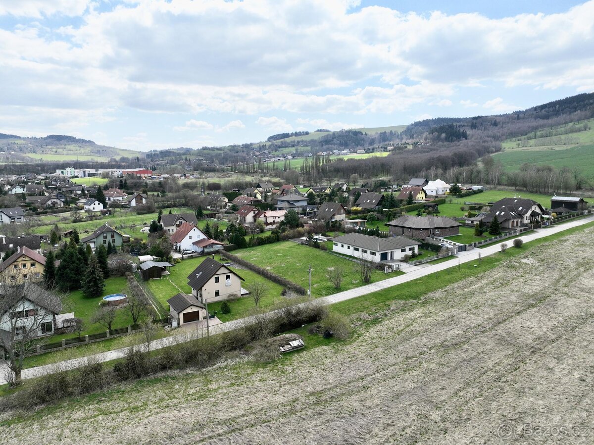 Prodej stavebního pozemku v lukrativní lokalitě Minkovice - 4
