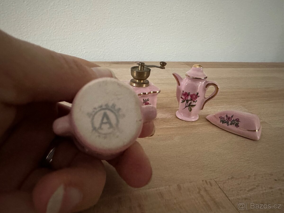 Retro miniatury + polička domeček. - 4