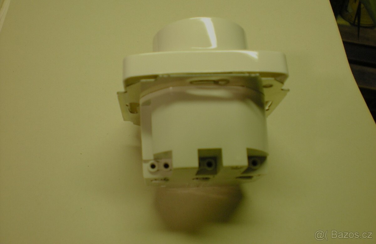 Proudové chrániče a motorové spouštěče - 4