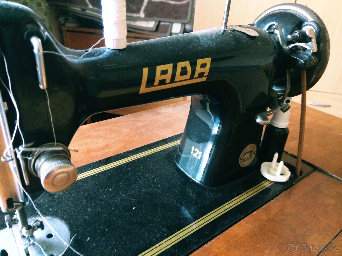 ŠICÍ STROJ LADA 121 PERFEKTNÍ STAV - 4