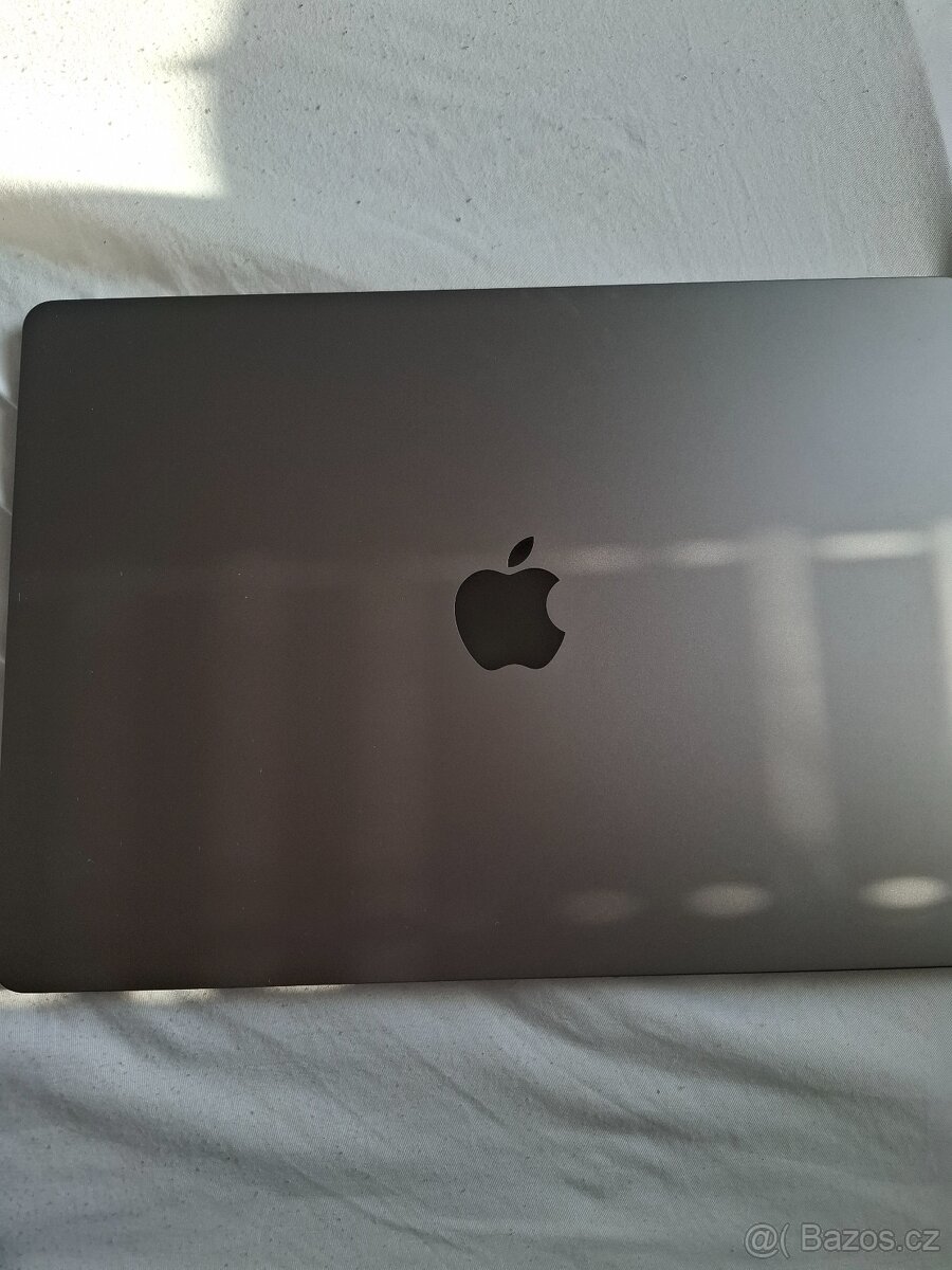 Macbook air 15 M3 512GB - 4