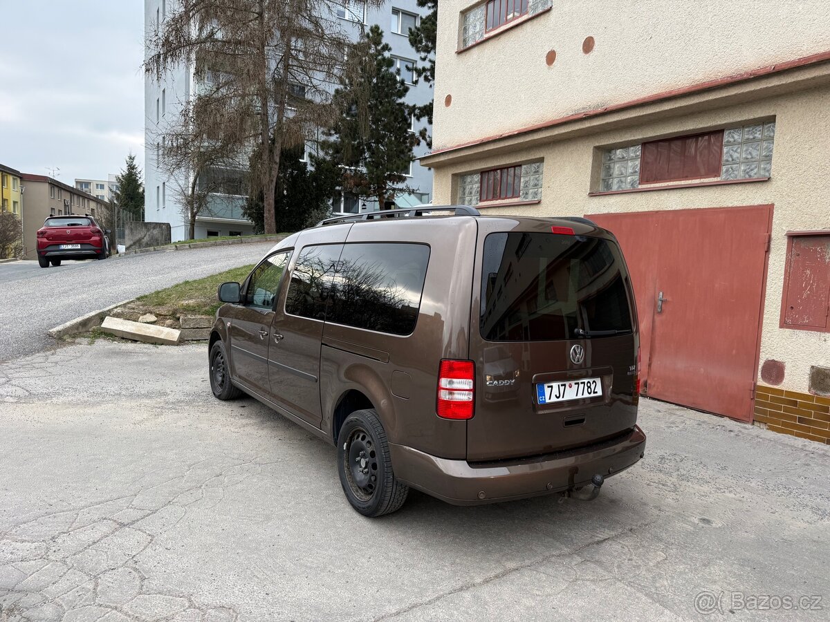 WV Caddy maxi 7 míst - 4