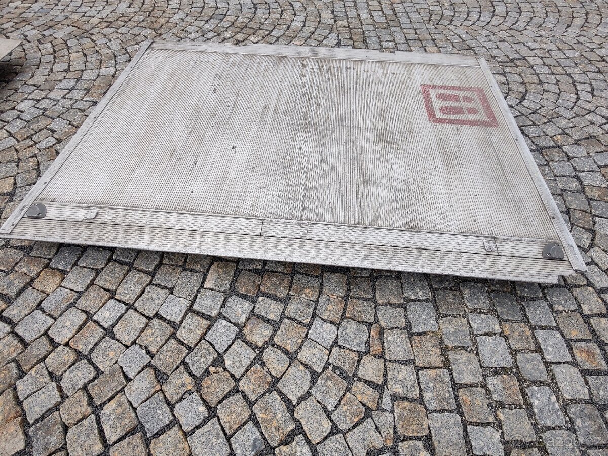 Hydraulické čelo Mbb 1000K - 4