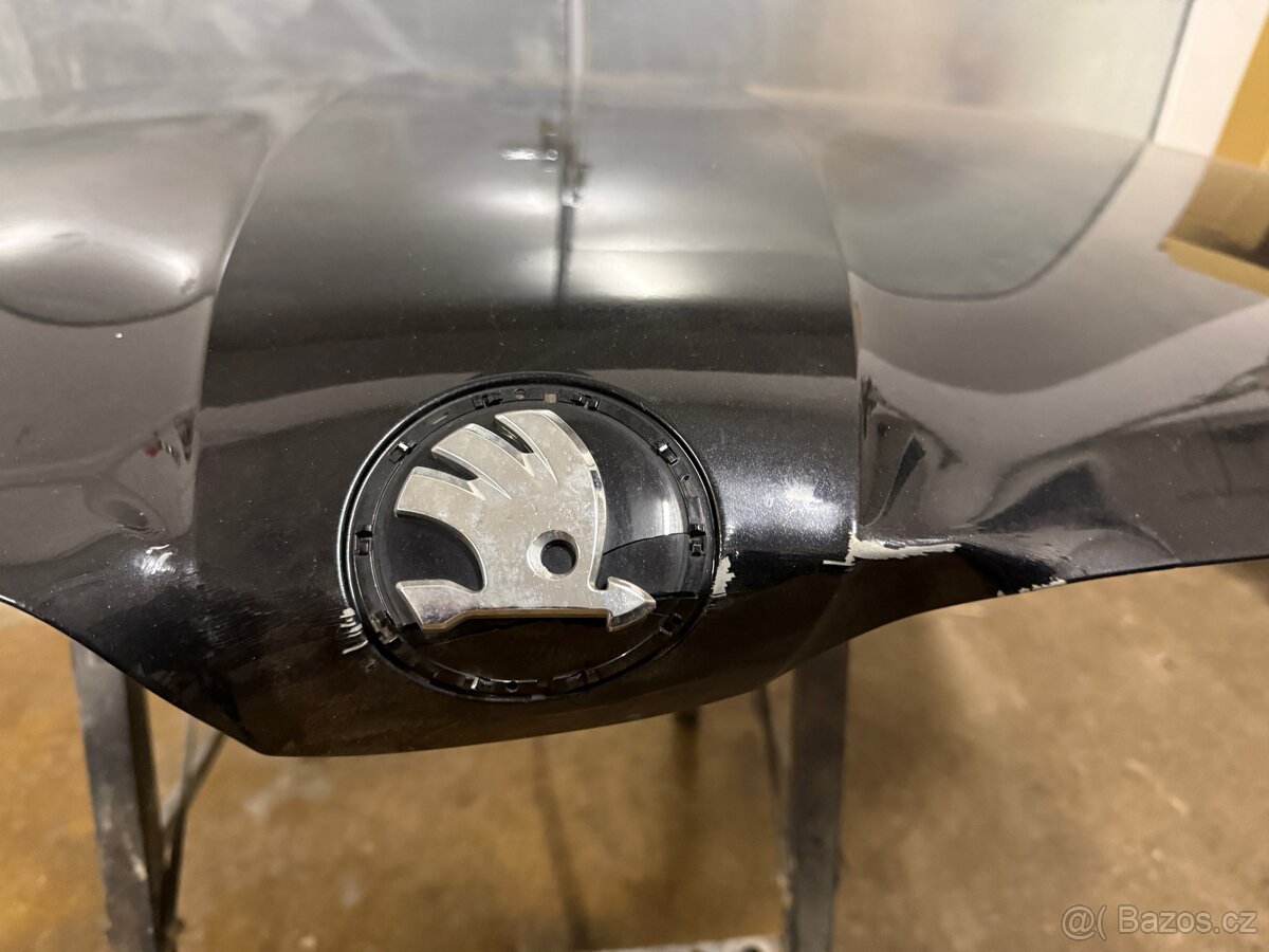 Prodám kapotu Fabie 3 III - poškozena - 4