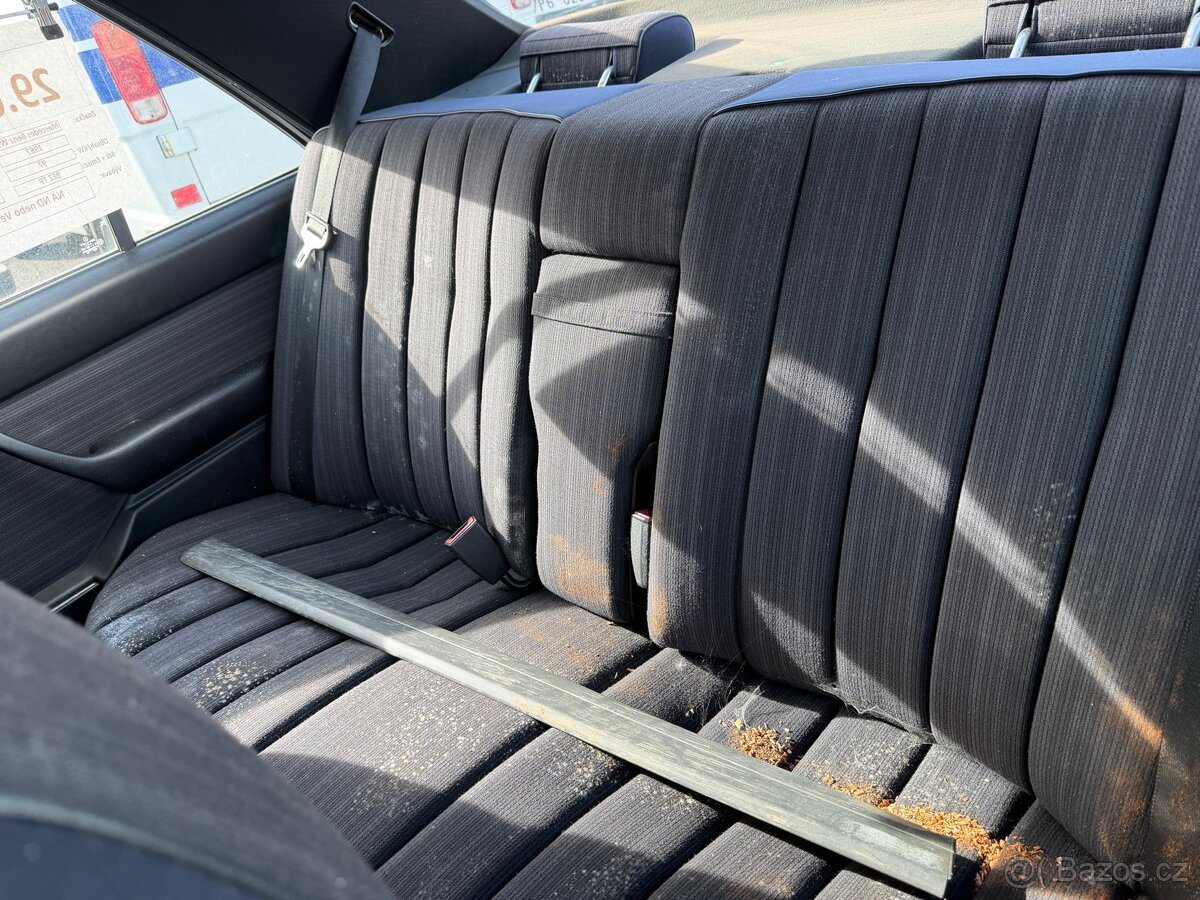 Mercedes Benz w124 230E - 4