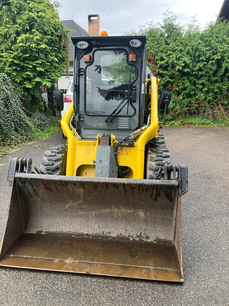 Smykový nakladač Wacker Neuson 701s - 4
