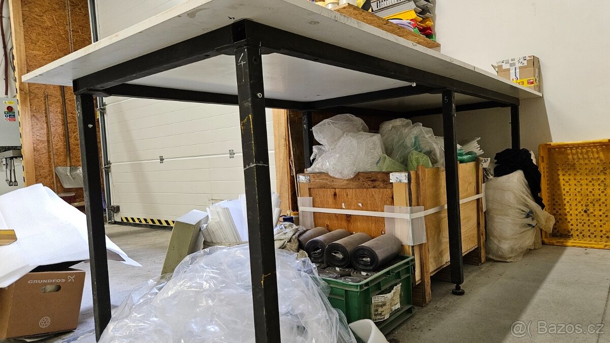 Soubor dílenského vybavení - 4