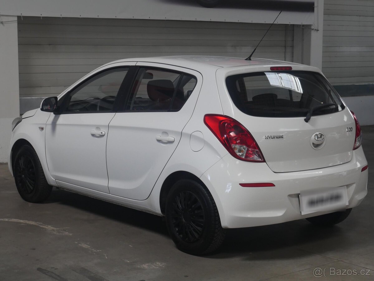 Hyundai I20 1.2i , 63 kW benzín, 2012 - 4