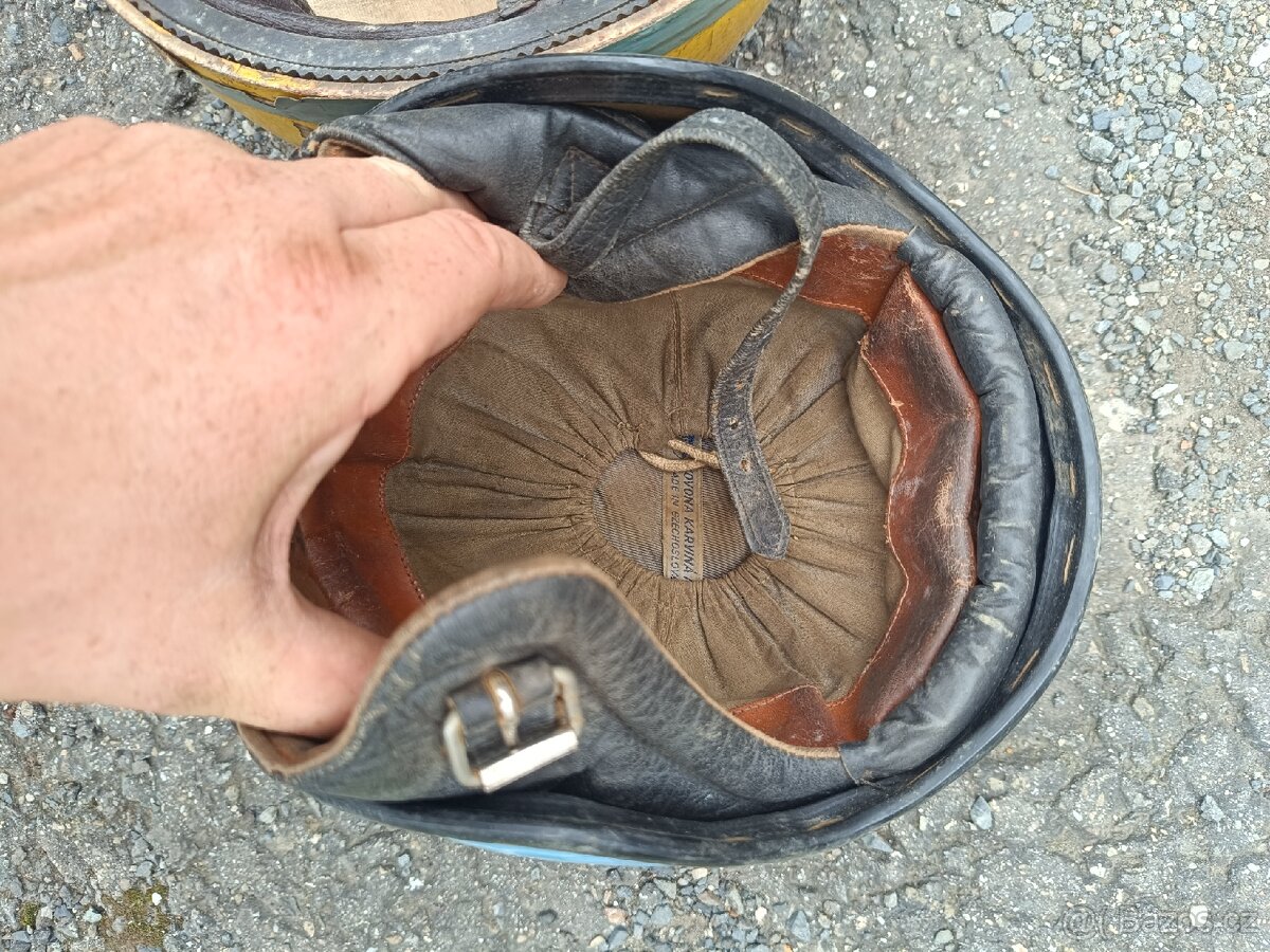 Prodám 2 ks starých moto helem, přileb na veterána - 4