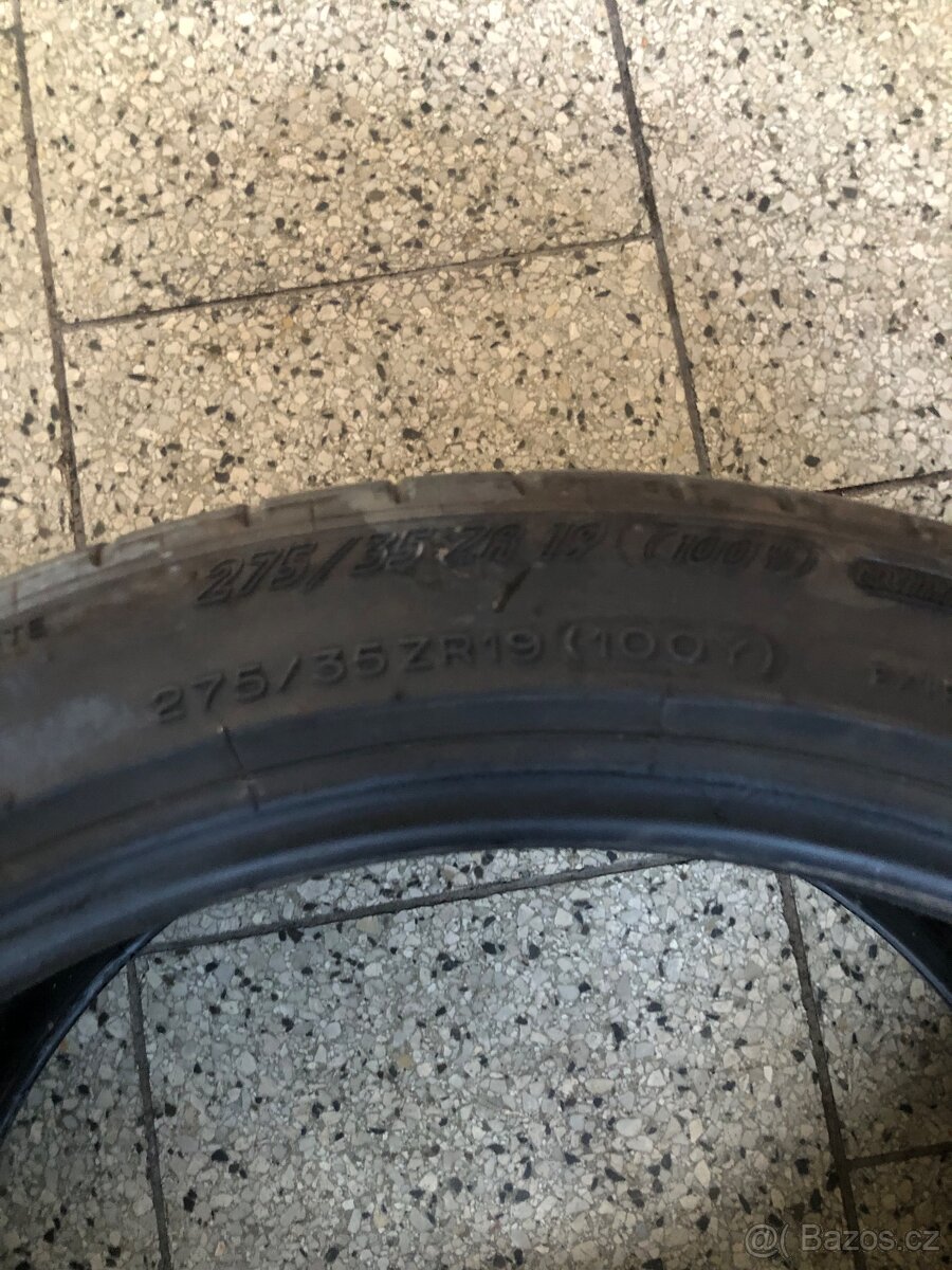 275/35/19 prodám 2ks letních pneu - 4